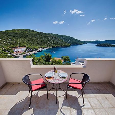 Apartments Ladesta Lastovo Стая снимка