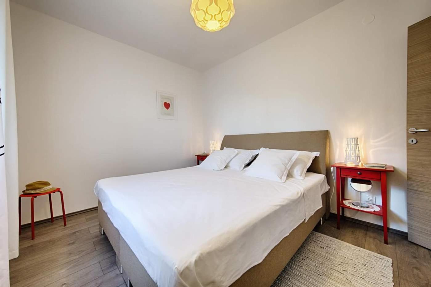 Apartments Ladesta Lastovo Екстериор снимка