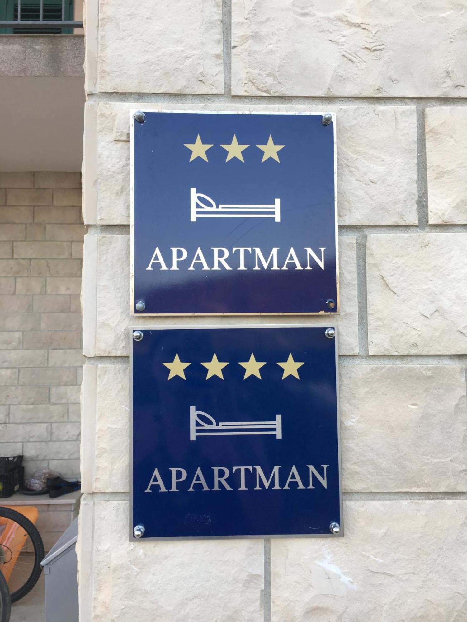 Apartments Ladesta Lastovo Екстериор снимка