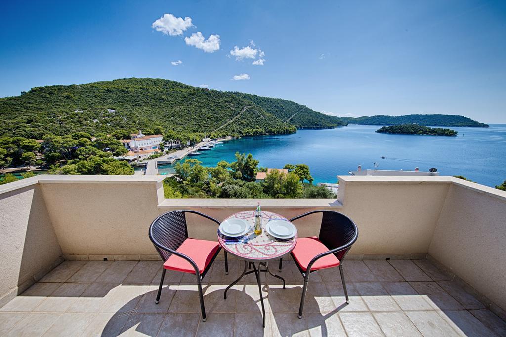 Apartments Ladesta Lastovo Стая снимка
