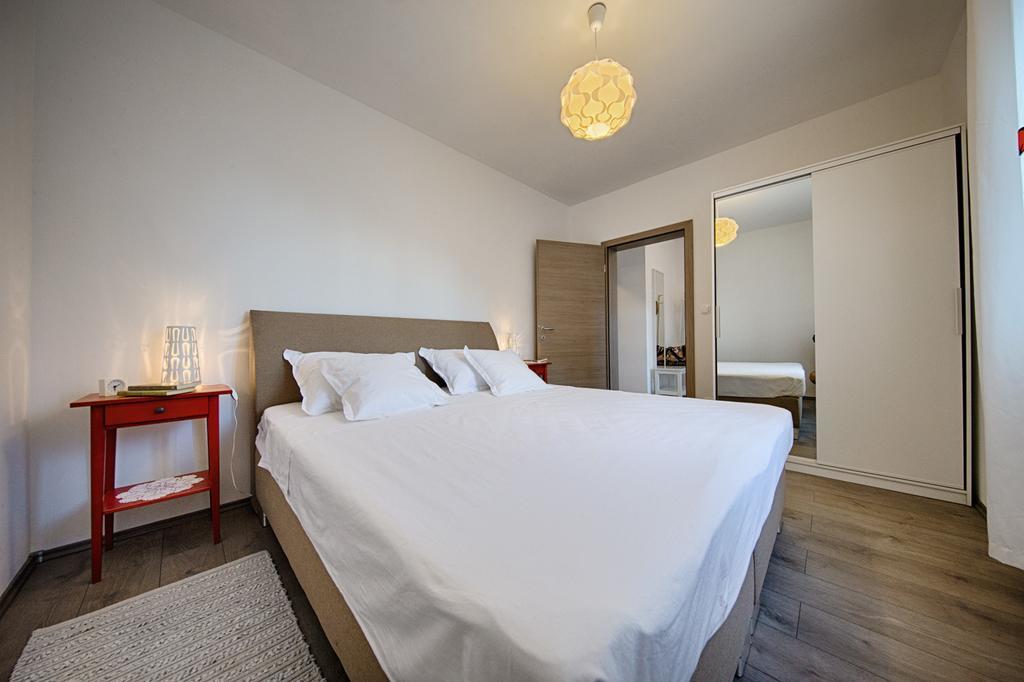 Apartments Ladesta Lastovo Екстериор снимка