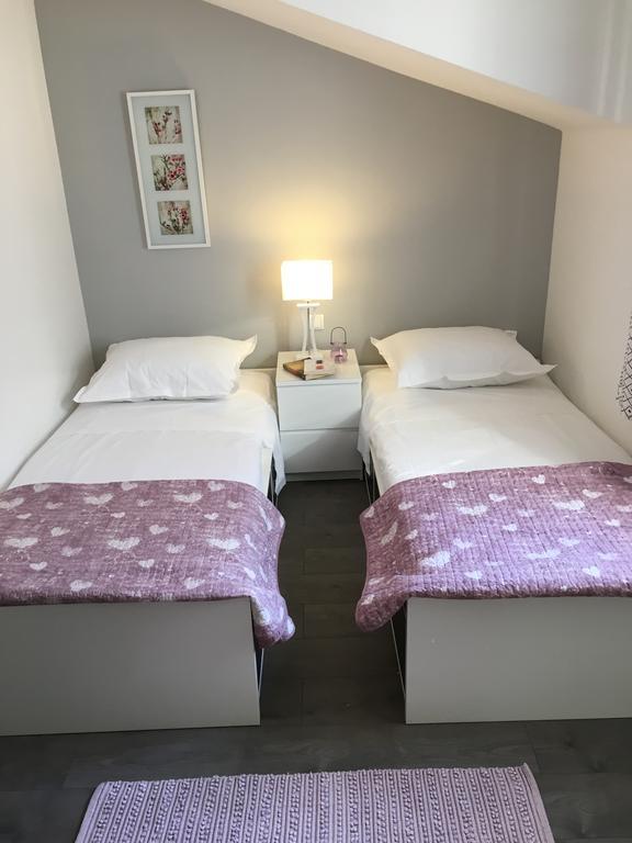 Apartments Ladesta Lastovo Екстериор снимка