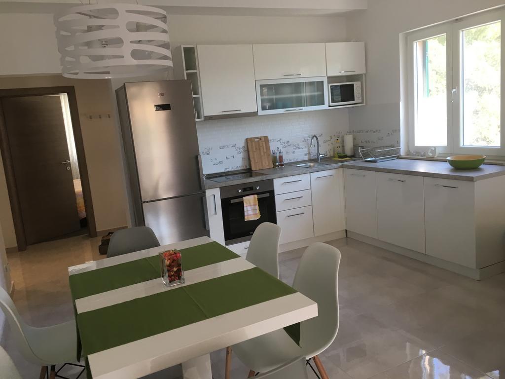 Apartments Ladesta Lastovo Екстериор снимка