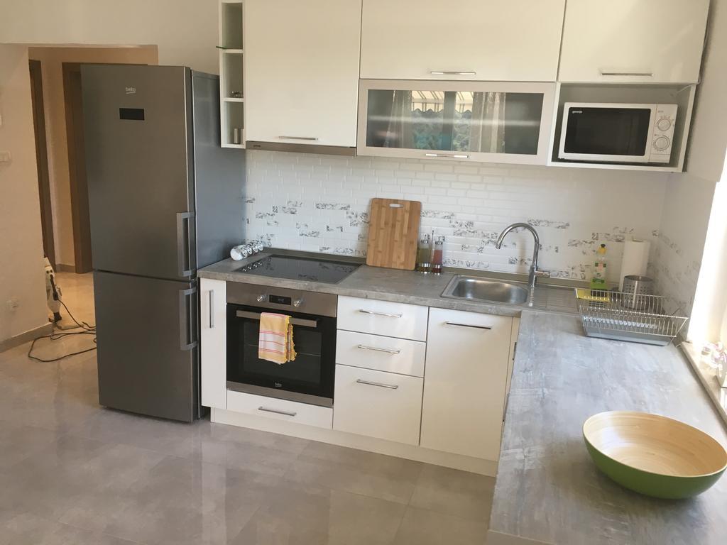 Apartments Ladesta Lastovo Екстериор снимка