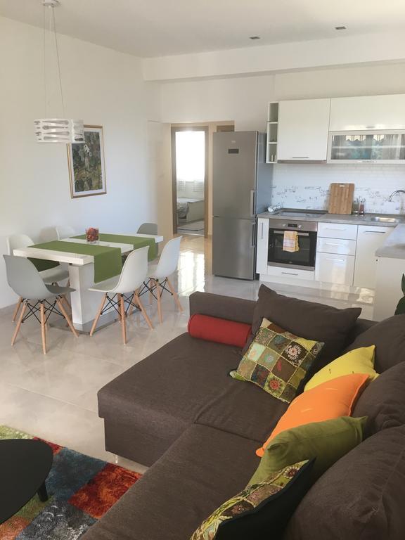 Apartments Ladesta Lastovo Екстериор снимка