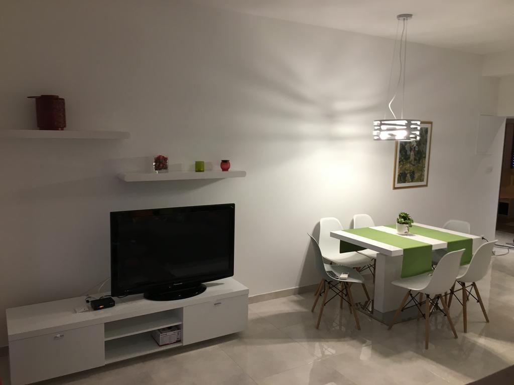 Apartments Ladesta Lastovo Екстериор снимка